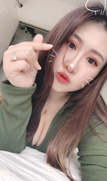 丰满东北妹子